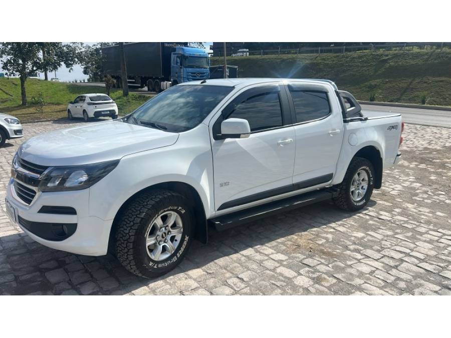 CHEVROLET - S10 - 2017/2018 - Branca - R$ 139.900,00