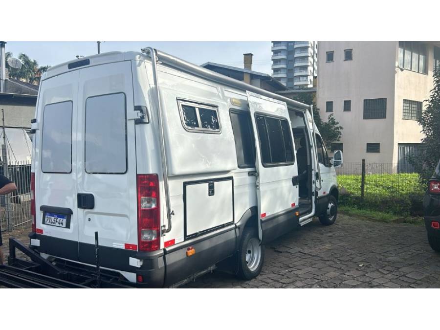 IVECO - DAILY - 2014/2014 - Branca - R$ 380.000,00