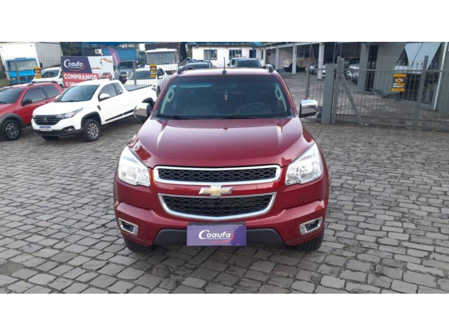 CHEVROLET - S10 - 2016/2016 - Vermelha - R$ 138.900,00