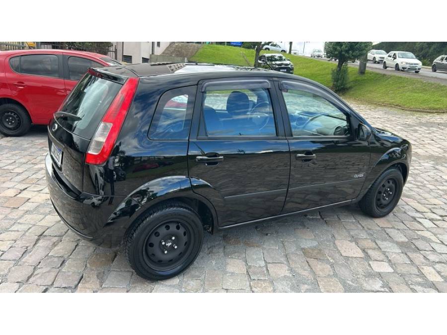 FORD - FIESTA - 2010/2010 - Preta - R$ 28.900,00