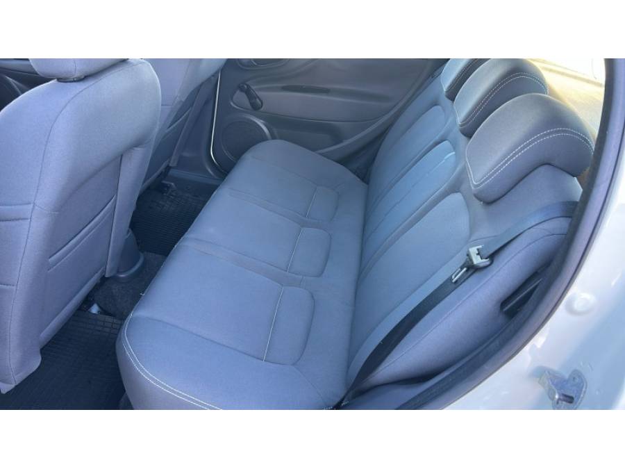 FIAT - PUNTO - 2013/2013 - Branca - R$ 41.900,00