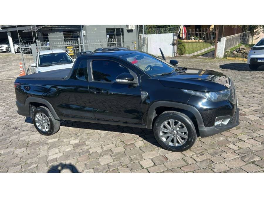 FIAT - STRADA - 2020/2021 - Preta - R$ 83.900,00