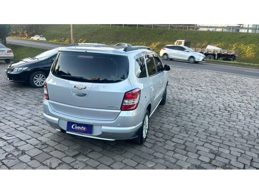 CHEVROLET - SPIN - 2014/2014 - Prata - R$ 44.000,00