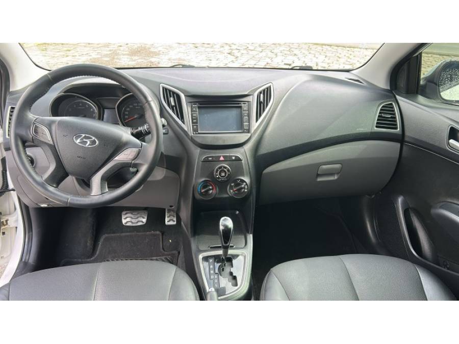 HYUNDAI - HB20X - 2013/2014 - Branca - R$ 59.900,00