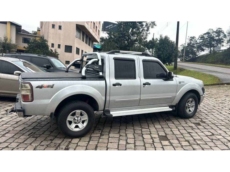 FORD - RANGER - 2012/2012 - Prata - R$ 85.000,00