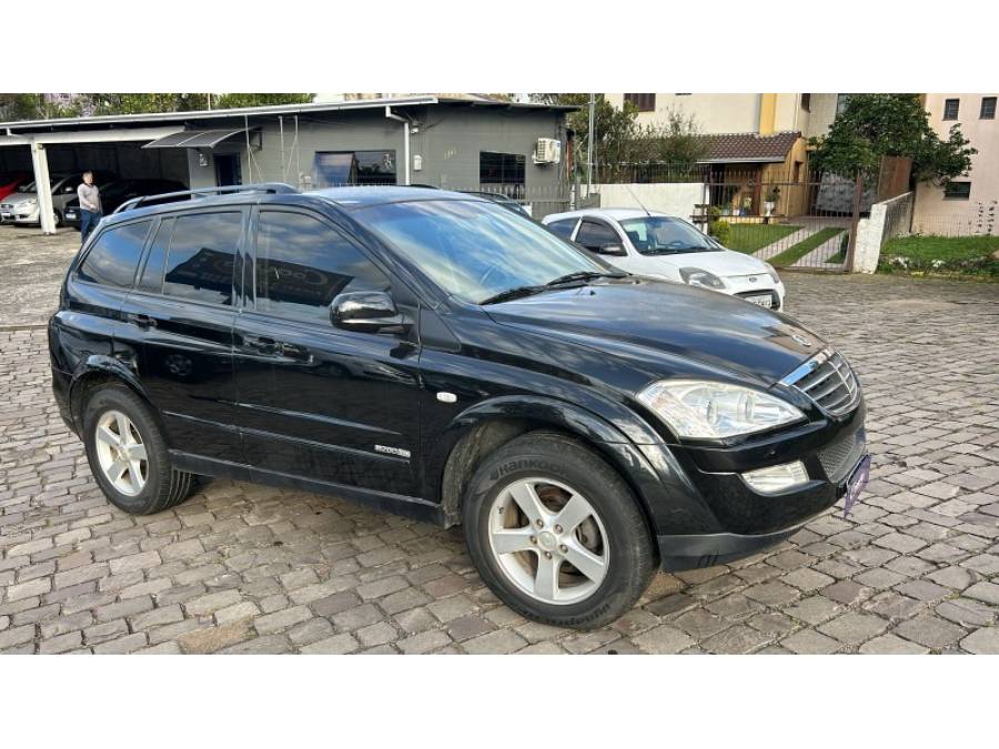 SSANGYONG - KYRON - 2010/2011 - Preta - R$ 42.000,00