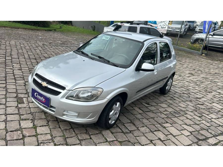 CHEVROLET - CELTA - 2012/2013 - Prata - R$ 33.900,00