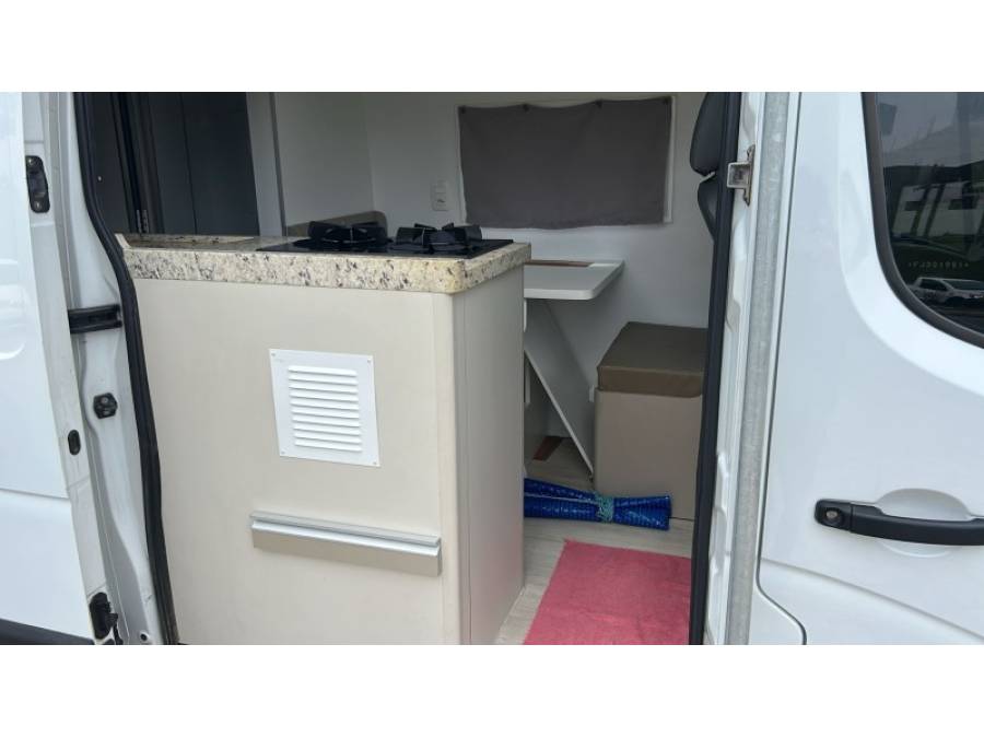 RENAULT - MASTER - 2014/2015 - Branca - R$ 270.000,00