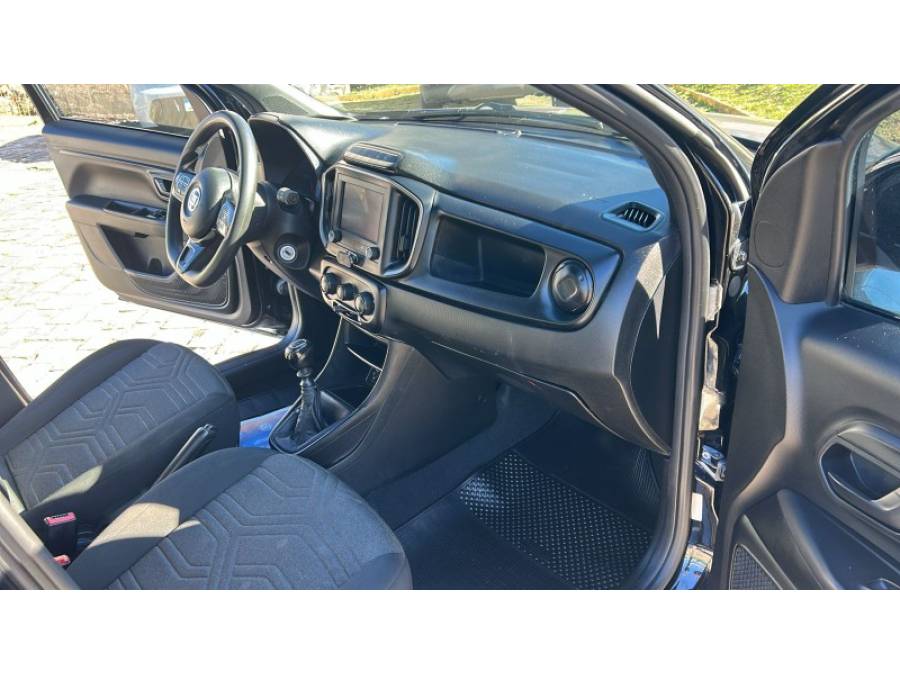 FIAT - STRADA - 2020/2021 - Preta - R$ 83.900,00