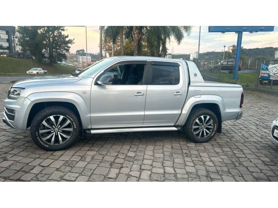 VOLKSWAGEN - AMAROK - 2019/2019 - Prata - R$ 178.000,00