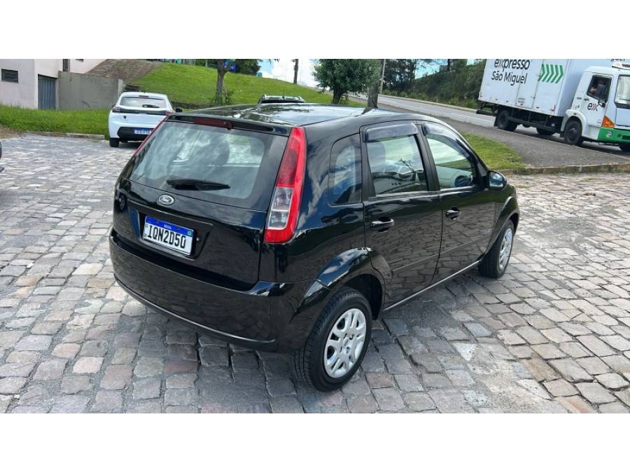 FORD - FIESTA - 2010/2010 - Preta - R$ 28.900,00