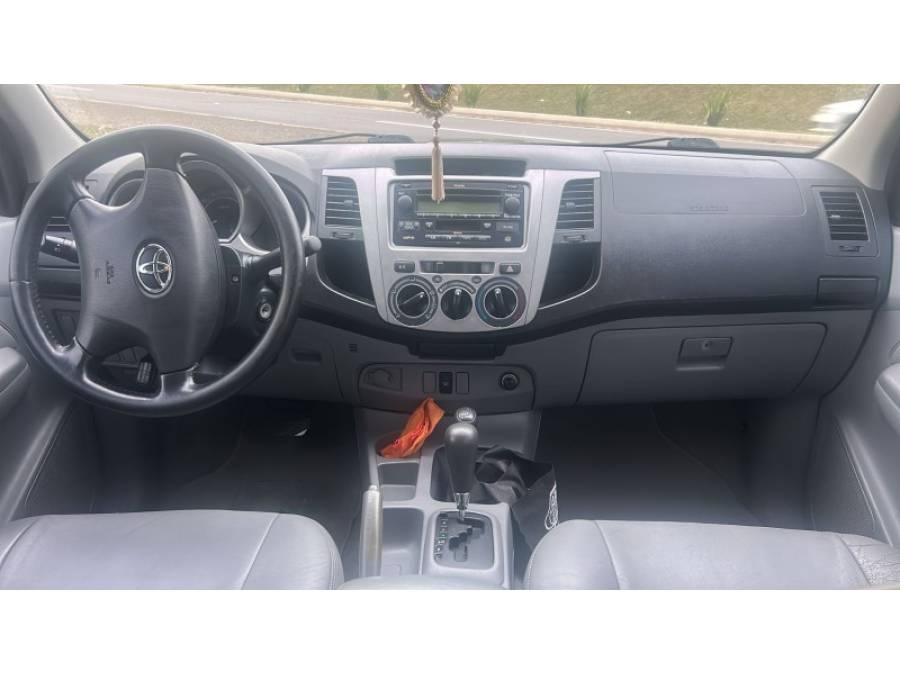 TOYOTA - HILUX - 2007/2007 - Preta - R$ 100.900,00