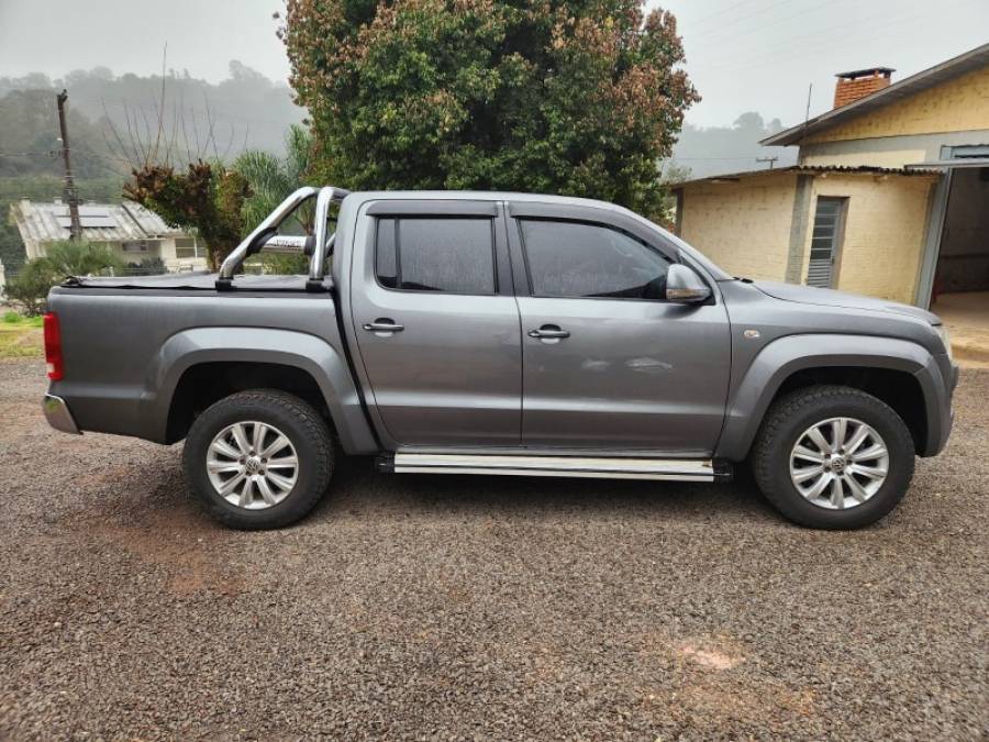 VOLKSWAGEN - AMAROK - 2011/2011 - Cinza - R$ 85.000,00