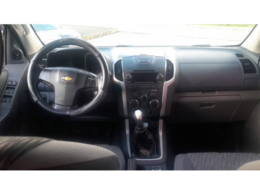 CHEVROLET - S10 - 2012/2013 - Branca - R$ 112.000,00