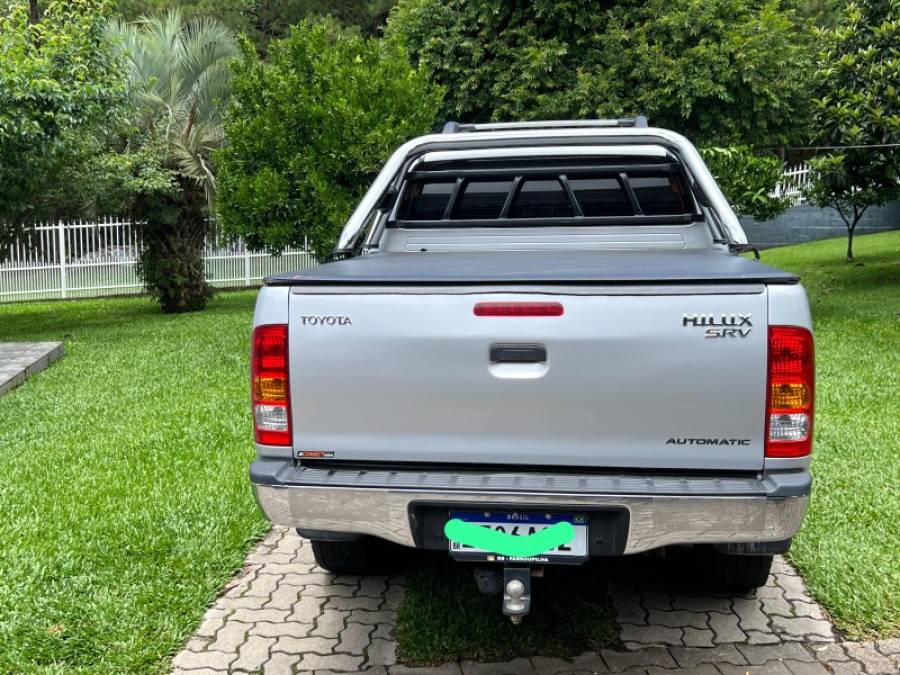 TOYOTA - HILUX - 2008/2008 - Prata - R$ 119.000,00