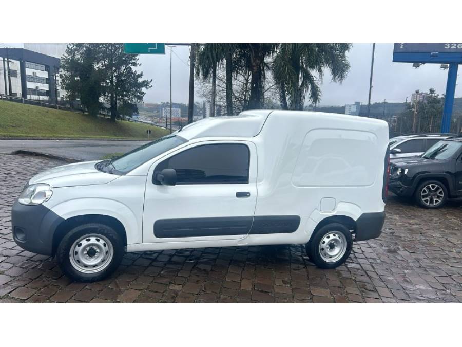 FIAT - FIORINO - 2018/2019 - Branca - R$ 69.900,00