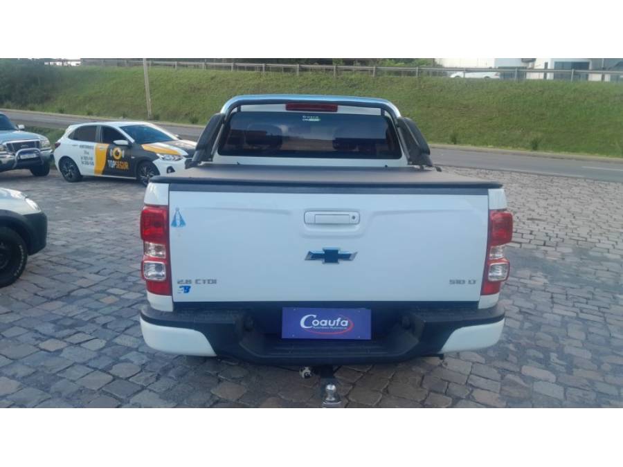 CHEVROLET - S10 - 2012/2013 - Branca - R$ 112.000,00