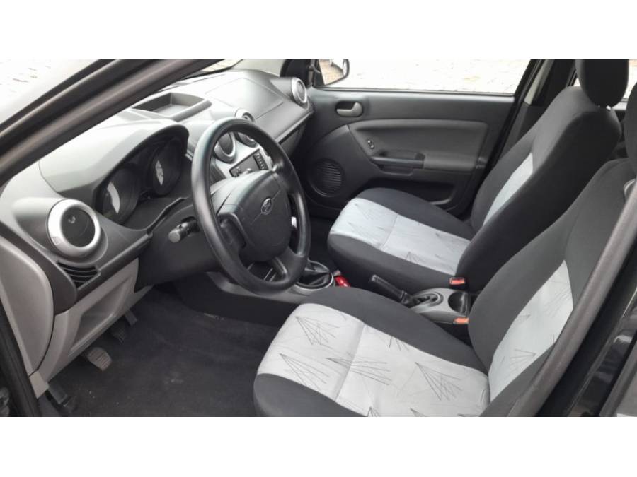 FORD - FIESTA - 2009/2009 - Preta - R$ 29.000,00