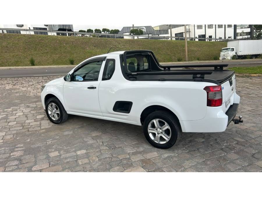 CHEVROLET - MONTANA - 2016/2017 - Branca - R$ 55.000,00