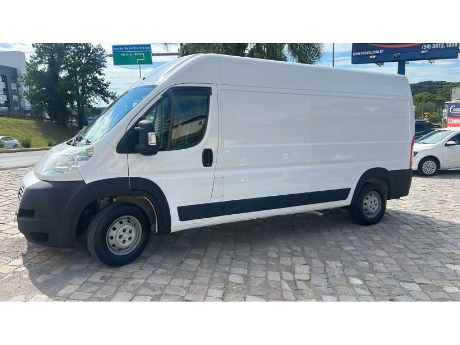 FIAT - DUCATO - 2017/2018 - Branca - R$ 144.000,00