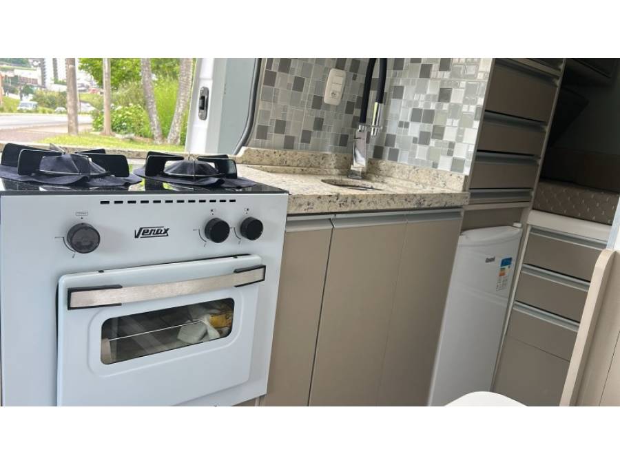 RENAULT - MASTER - 2014/2015 - Branca - R$ 270.000,00