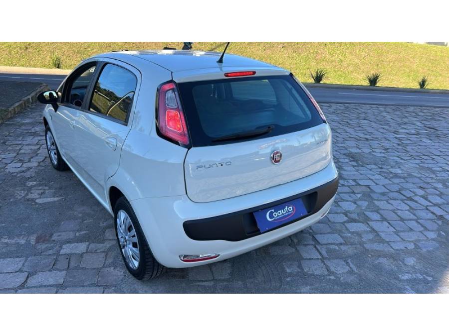 FIAT - PUNTO - 2013/2013 - Branca - R$ 41.900,00
