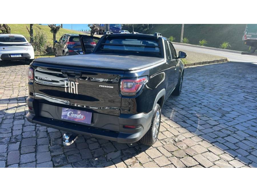 FIAT - STRADA - 2020/2021 - Preta - R$ 83.900,00