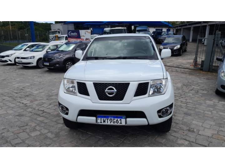 NISSAN - FRONTIER - 2015/2015 - Branca - R$ 96.000,00