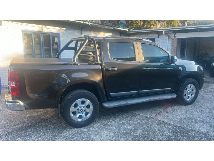 CHEVROLET - S10 - 2014/2014 - Cinza - R$ 99.000,00