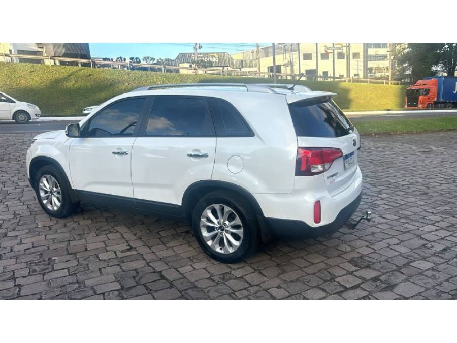 KIA MOTORS - SORENTO - 2015/2015 - Branca - R$ 75.900,00