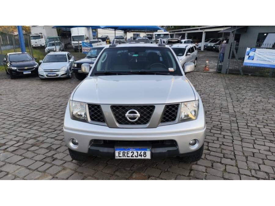 NISSAN - FRONTIER - 2013/2013 - Prata - R$ 89.000,00