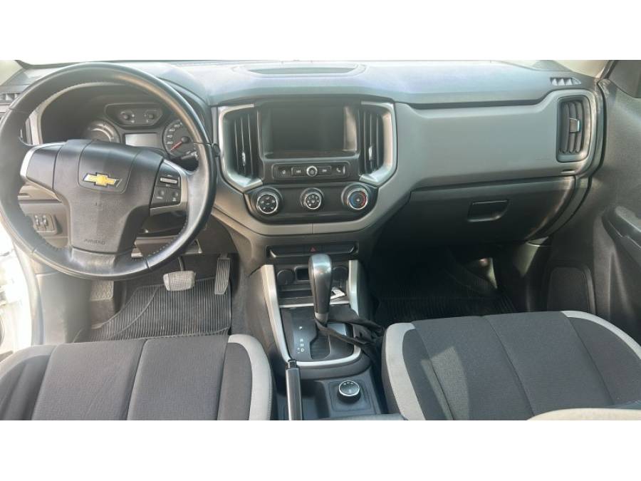 CHEVROLET - S10 - 2017/2018 - Branca - R$ 139.900,00