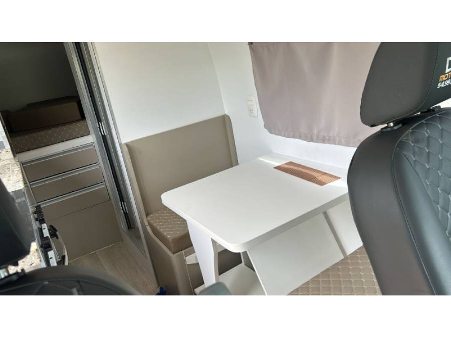 RENAULT - MASTER - 2014/2015 - Branca - R$ 270.000,00