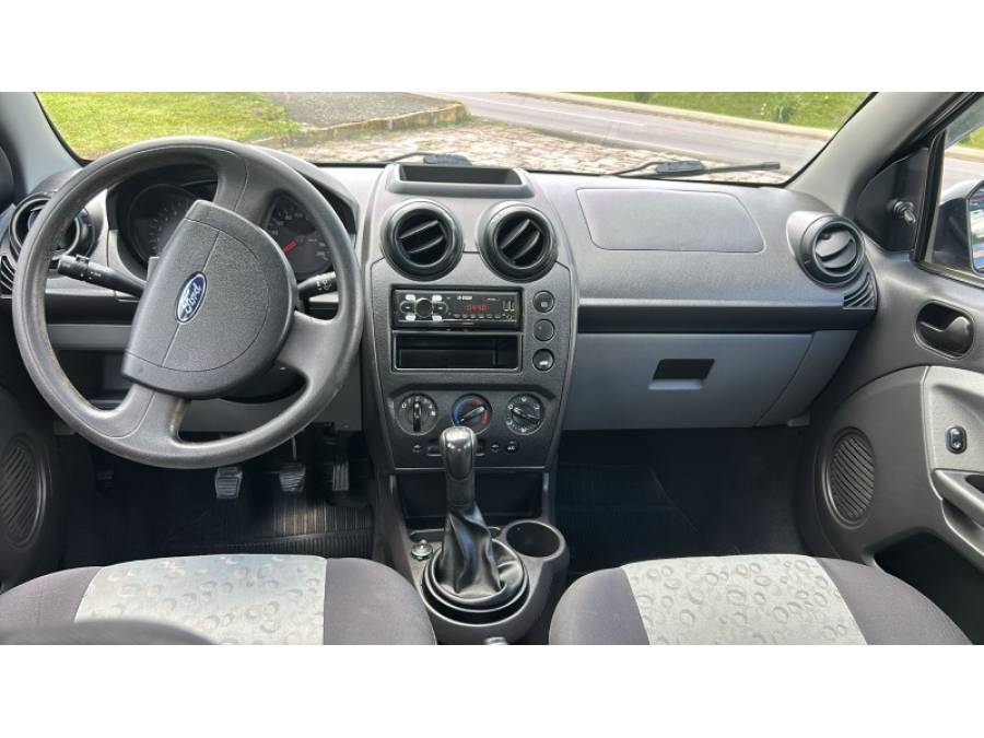 FORD - FIESTA - 2010/2010 - Preta - R$ 28.900,00