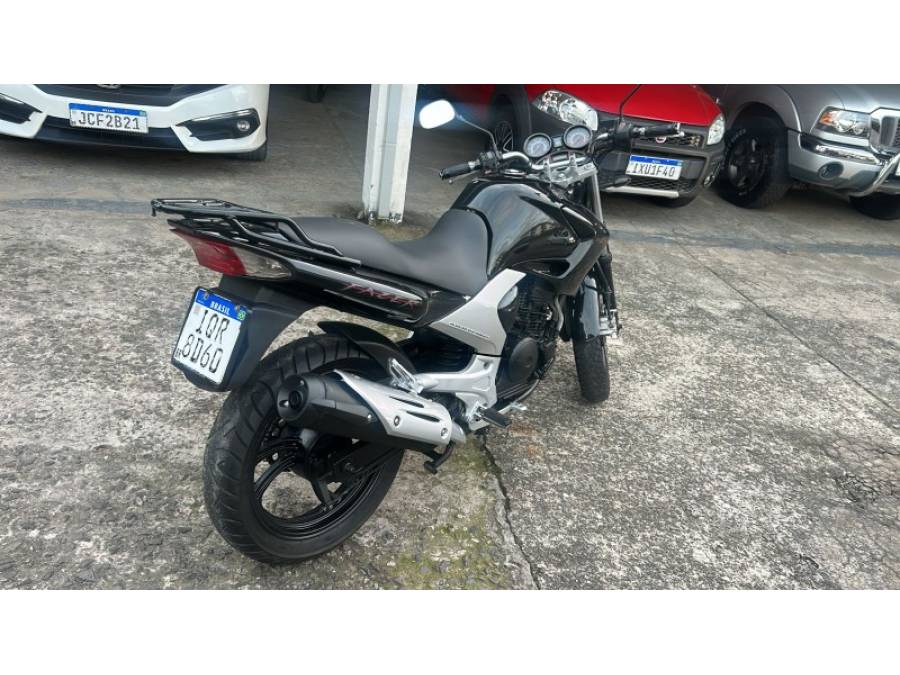 YAMAHA - FAZER - 2009/2010 - Preta - R$ 11.500,00