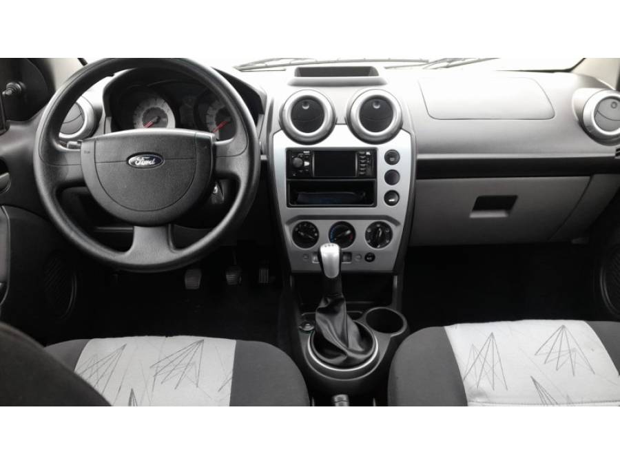 FORD - FIESTA - 2009/2009 - Preta - R$ 29.000,00