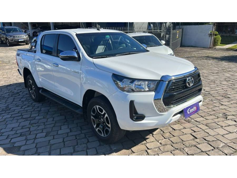 TOYOTA - HILUX - 2024/2024 - Branca - R$ 272.000,00