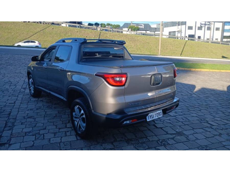 FIAT - TORO - 2018/2019 - Cinza - R$ 108.000,00