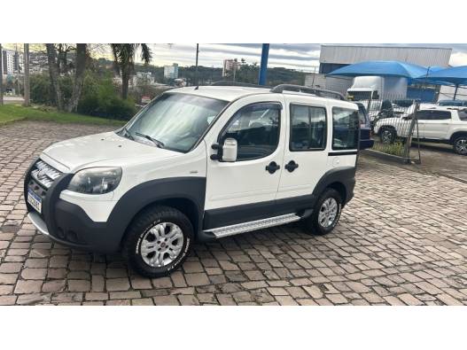 FIAT - DOBLÓ - 2011/2012 - Branca - R$ 49.900,00