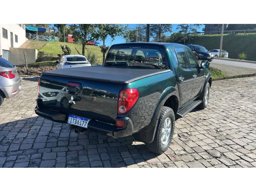 MITSUBISHI - L200 TRITON - 2012/2012 - Verde - R$ 112.900,00