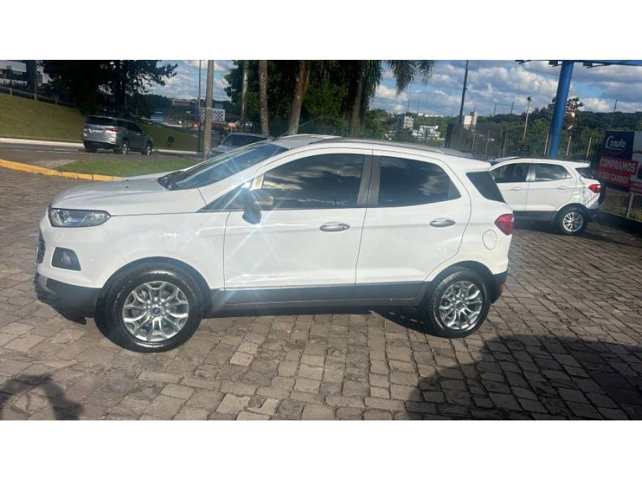 FORD - ECOSPORT - 2013/2014 - Branca - R$ 55.000,00