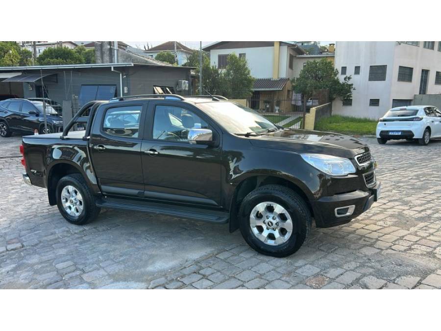 CHEVROLET - S10 - 2014/2014 - Cinza - R$ 94.000,00